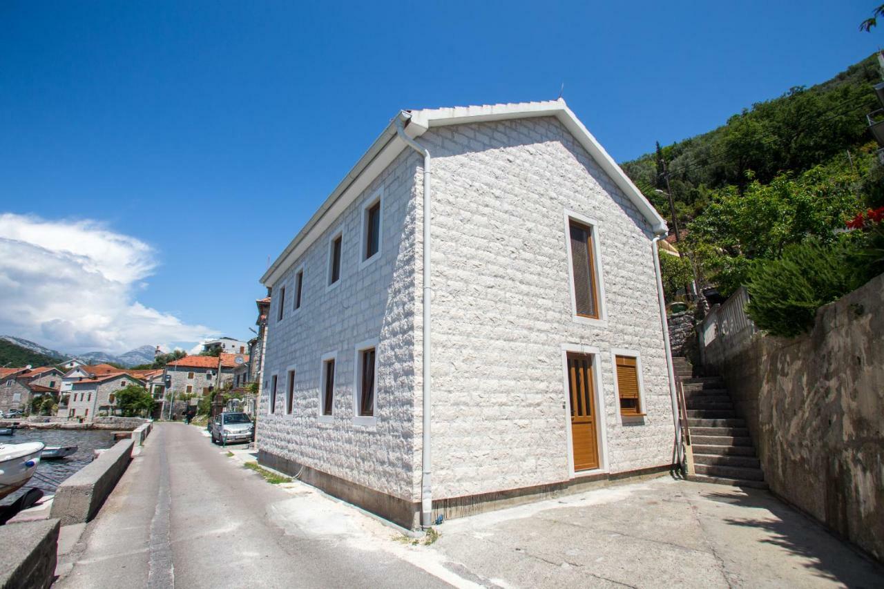 טיווט Romeo And Juliet Apartments מראה חיצוני תמונה